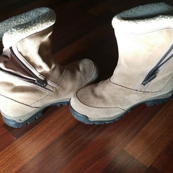 Sorel Winter Boots - Picture 5 of 7